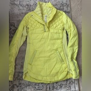 Lululemon What the Fluff Pullover Jacket 1/2 zip size 4. Yellow Down.